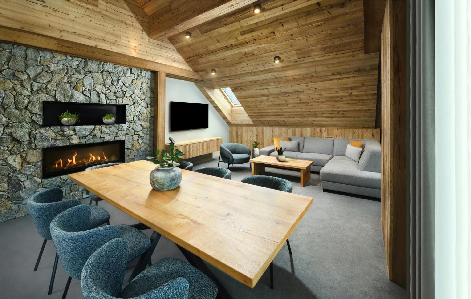Hotel Elements