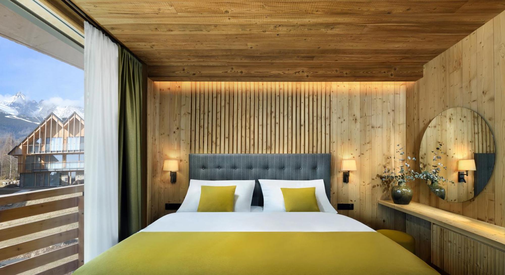Hotel Elements